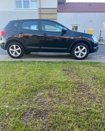 Nissan Qashqai cena 27499 przebieg: 148500, rok produkcji 2010 z Słupsk małe 137